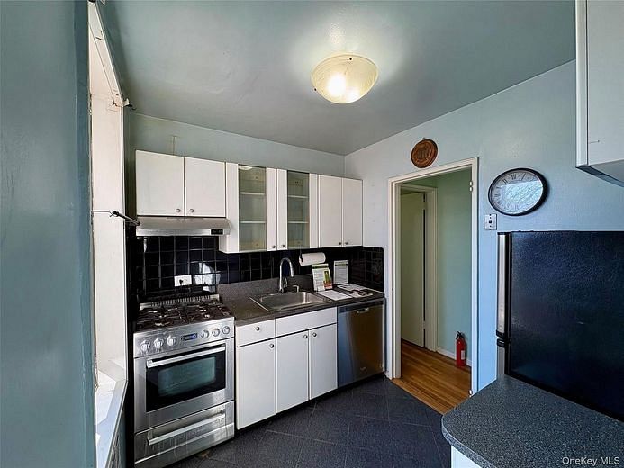 22424 Union Turnpike #4A