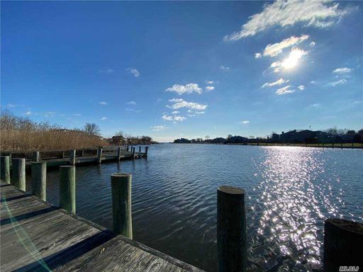 Image 1 of 15 for 94 Fairharbor Drive #7 in Long Island, Patchogue, NY, 11772