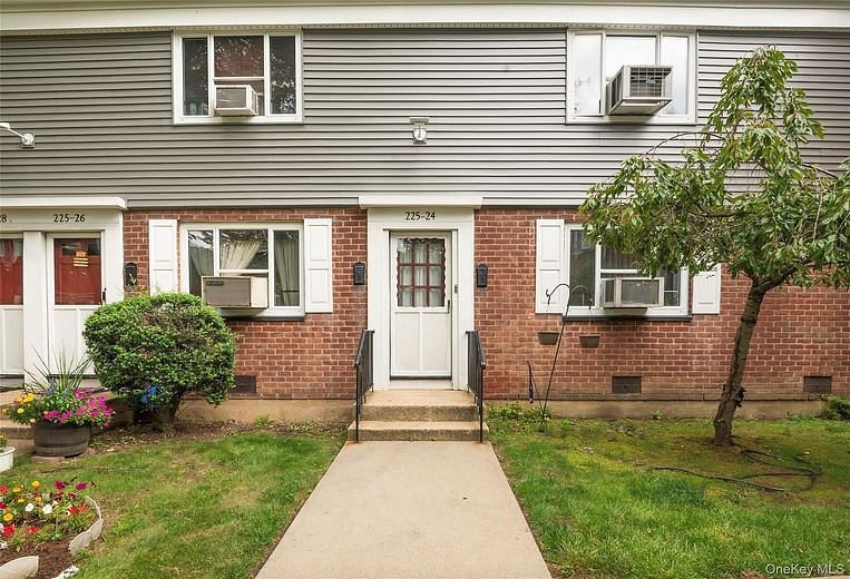 225-24 Manor Road #814