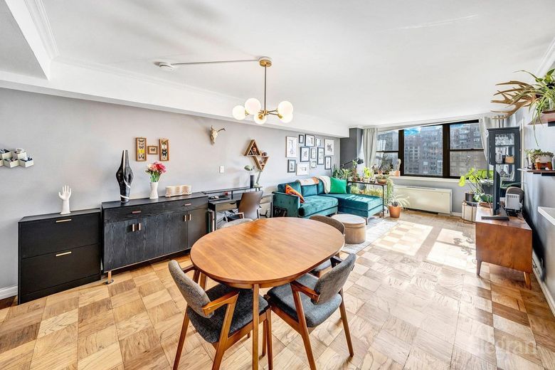 225 East 36th Street #18K