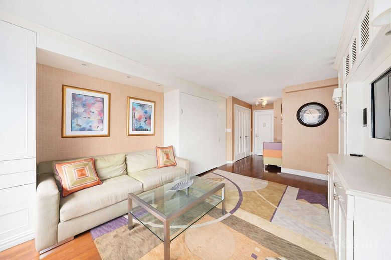 225 East 36th Street #7L