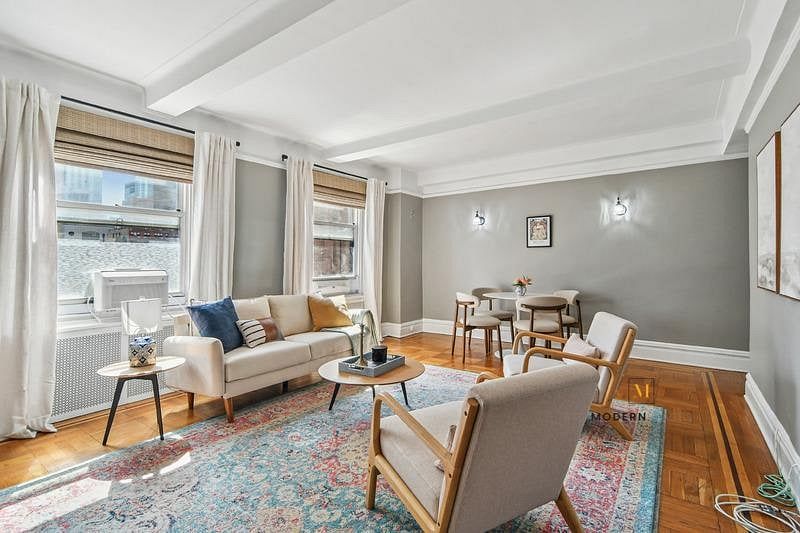 Image 1 of 8 for 225 East 79th Street #8B in Manhattan, New York, NY, 10075
