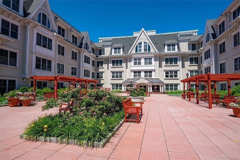 225 Stanley Avenue #109