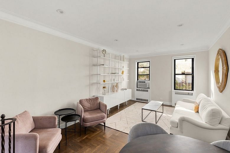 225 West 25th Street #5C