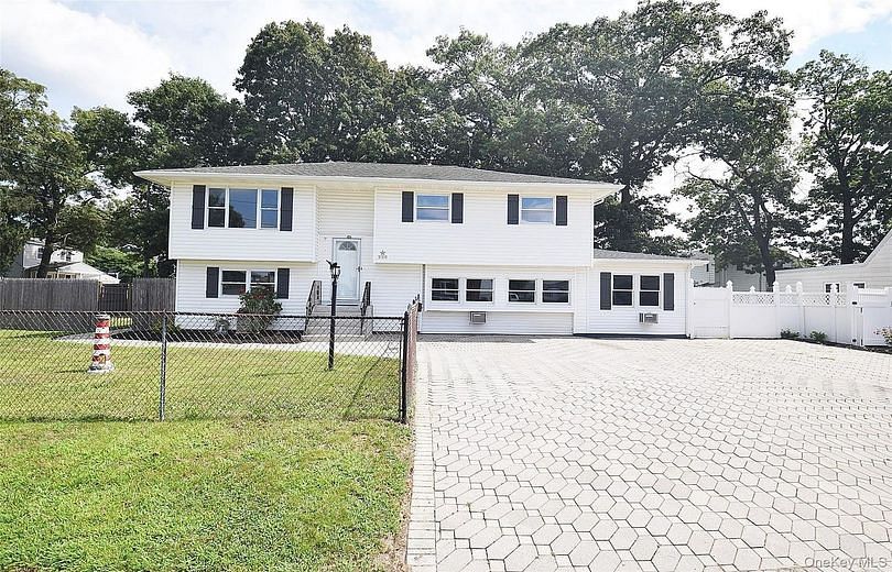 226 14th Avenue