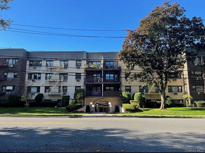 2261 Palmer Avenue #1G