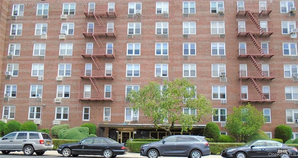 2265 Gerritsen Avenue #6S