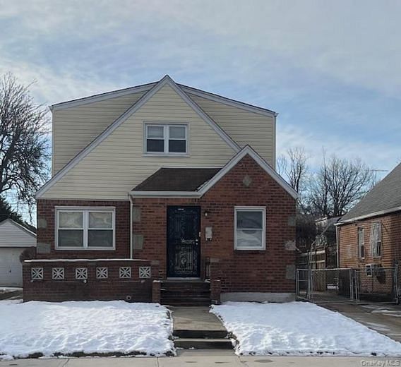 227-50 Murdock Avenue