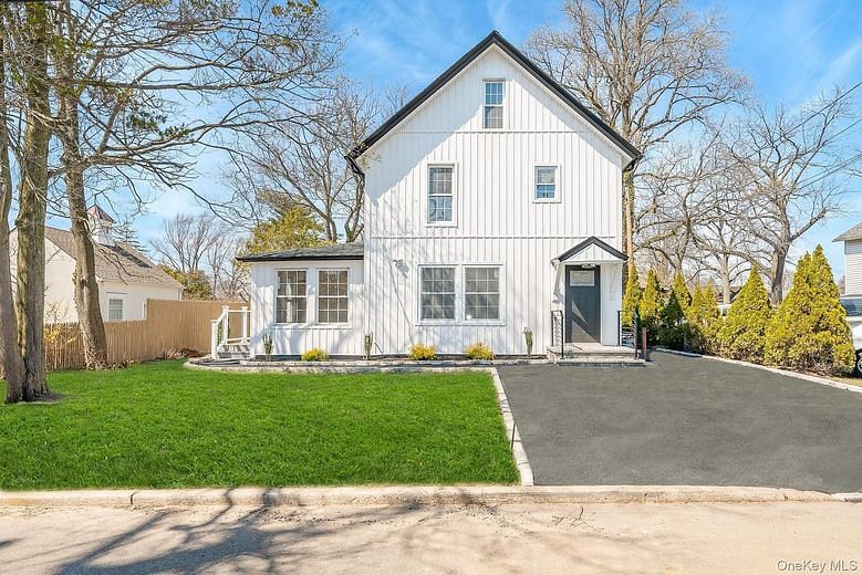 227 N Railroad Avenue