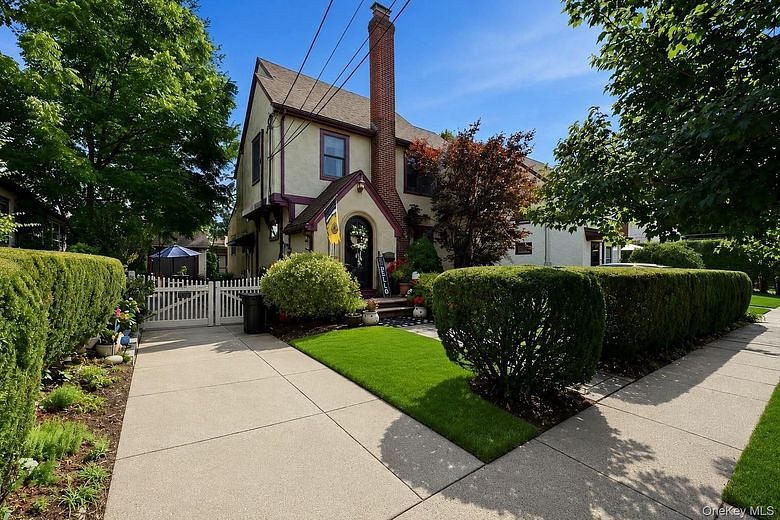 227 Sycamore Street