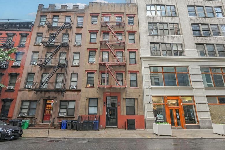 228 West 17th Street #2B