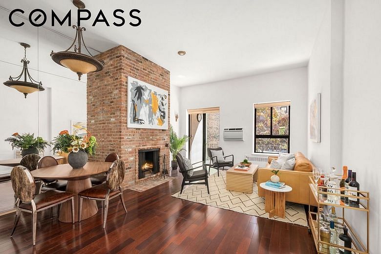 228 West 21st Street #2