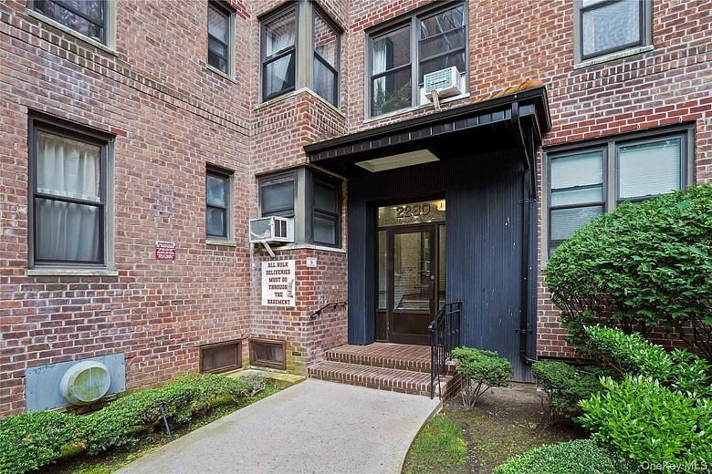 2280 Burnett Street #3C