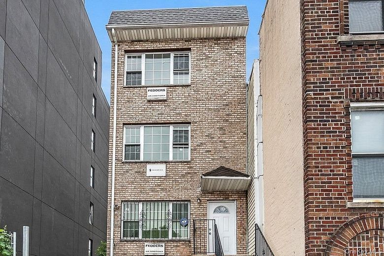 2284 Atlantic Avenue