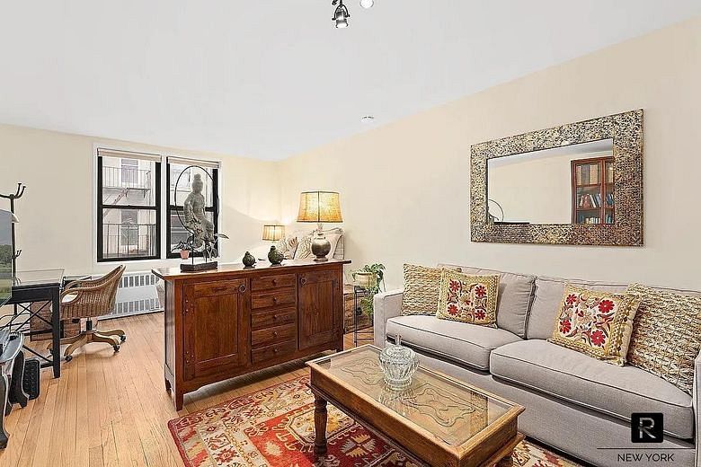 229 East 28th Street #4C