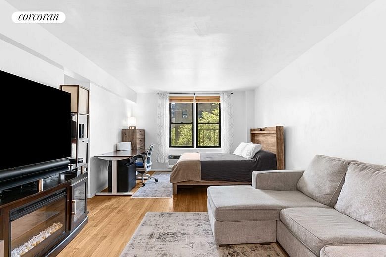 229 East 28th Street #5F