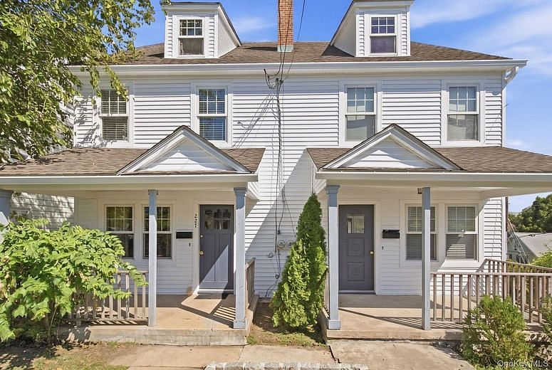 229 S Ridge Street #227