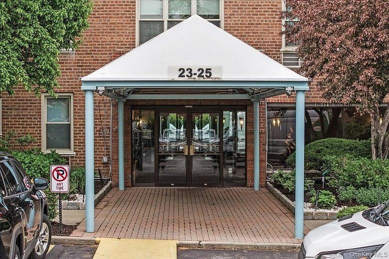 23-25 Bell Boulevard Boulevard #2A