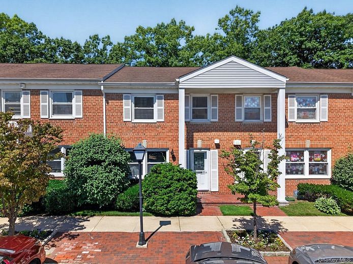 23-30A Corporal Kennedy Street #84