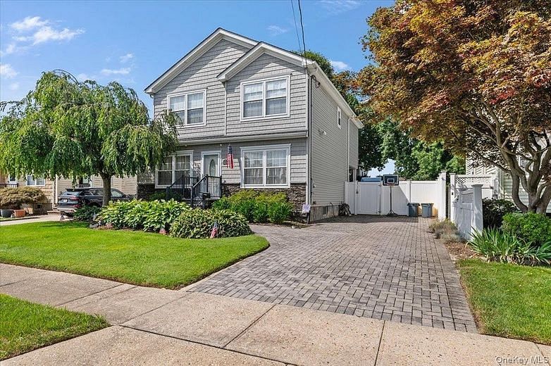 23 Cambridge Avenue