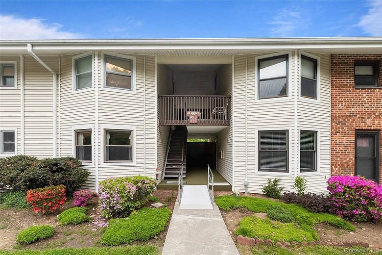 23 Dorset Court #F