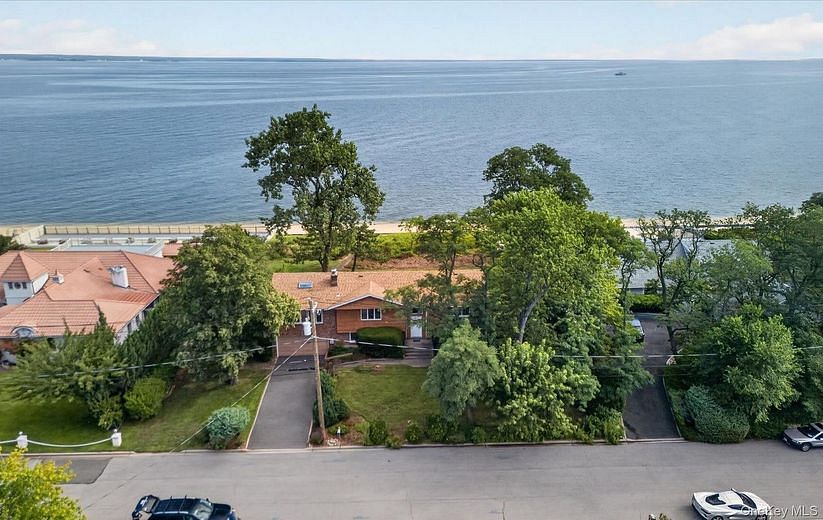 23 Eastland Drive