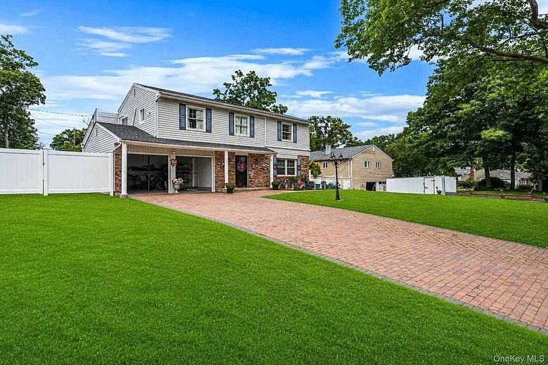 23 Essex Drive