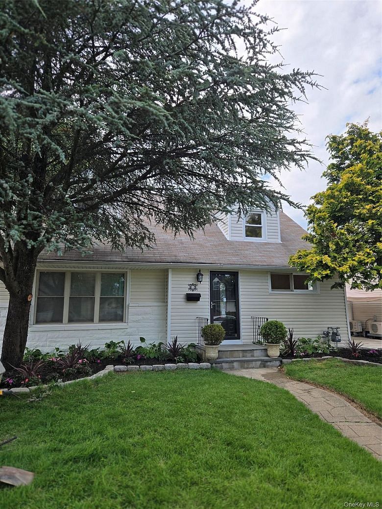 23 Harriman Avenue