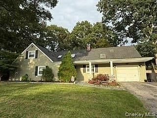 23 Lakeside Drive