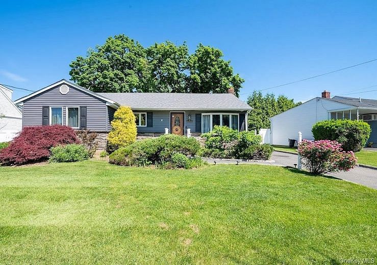 23 Martin Road S