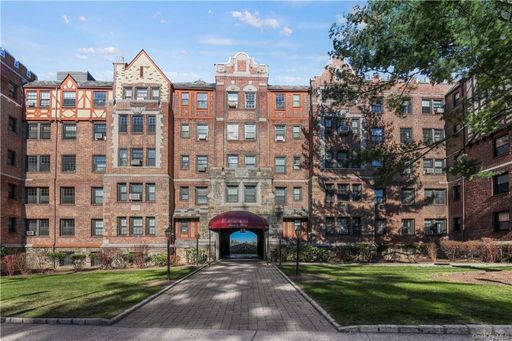 Image 1 of 10 for 23 Old Mamaroneck Avenue #2M in Westchester, White Plains, NY, 10605