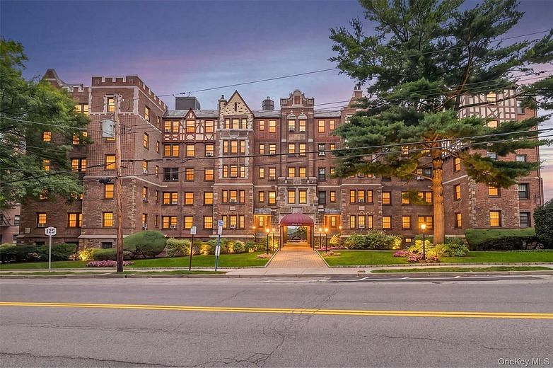 23 Old Mamaroneck Rd #Apt. 5Q