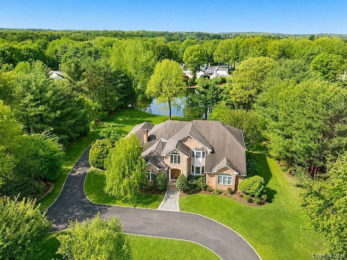23 Overbrook Lane