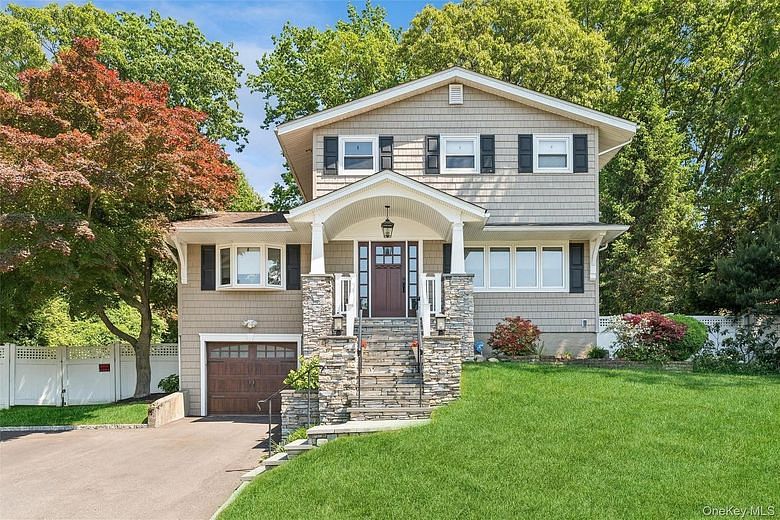 23 Ravenwood Drive