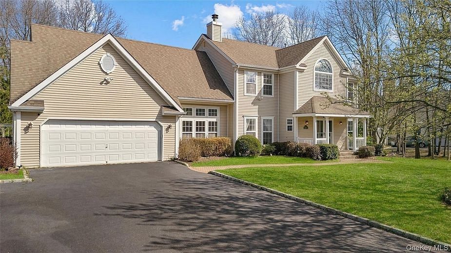 23 Varsity Boulevard