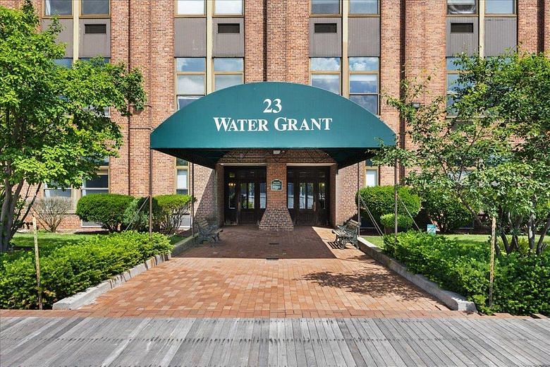 23 Water Grant Street #7P