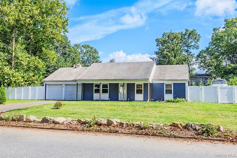 23 Wedgewood Drive