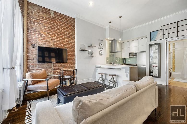 23 West 88th Street #2R