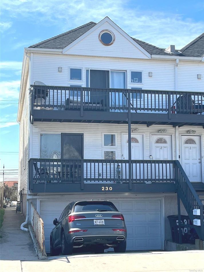 Image 1 of 2 for 230 E Broadway in Long Island, Long Beach, NY, 11561