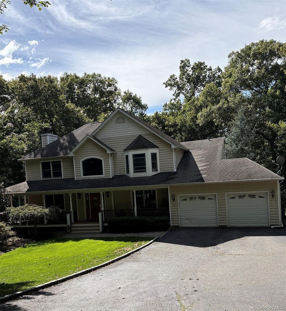 230 W. Woodland Drive