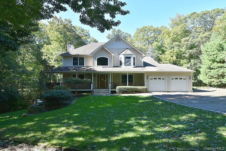 230 W. Woodland Drive