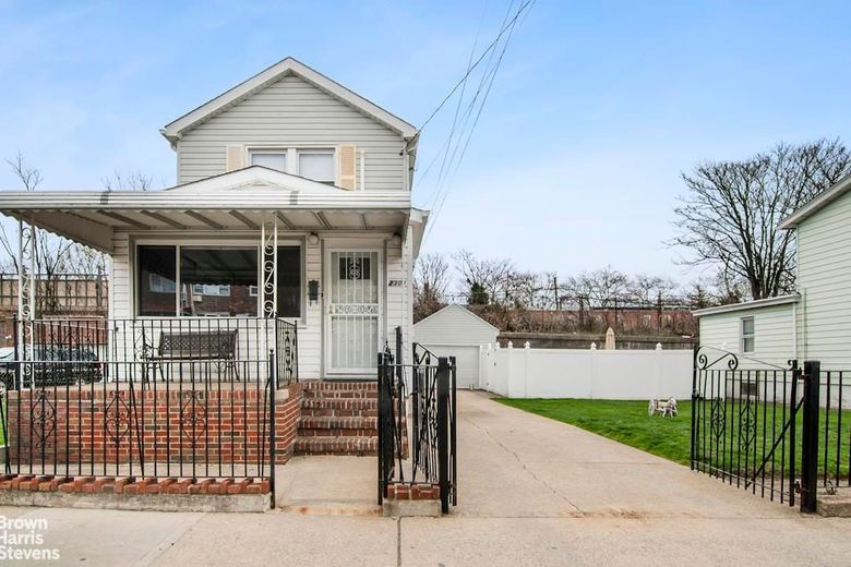 2301 East 15th Street