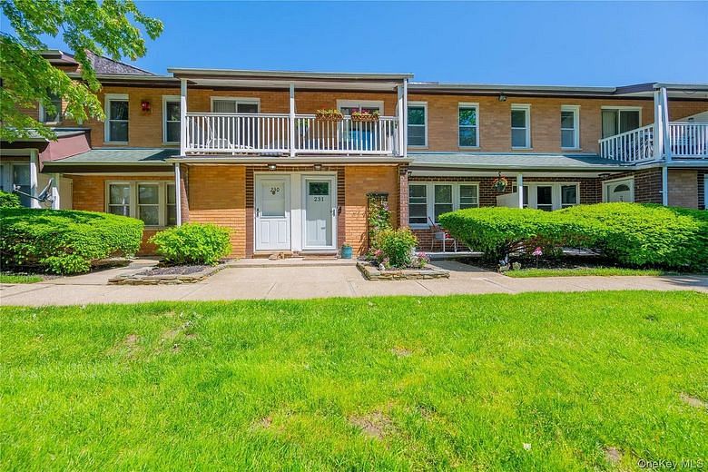 231 artist lake Drive