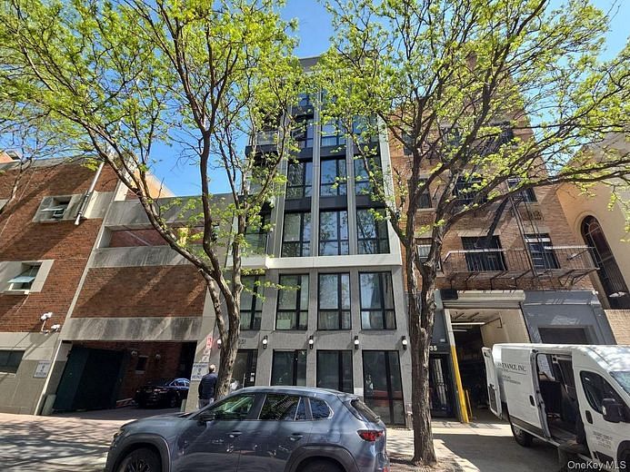 231 E 123rd Street