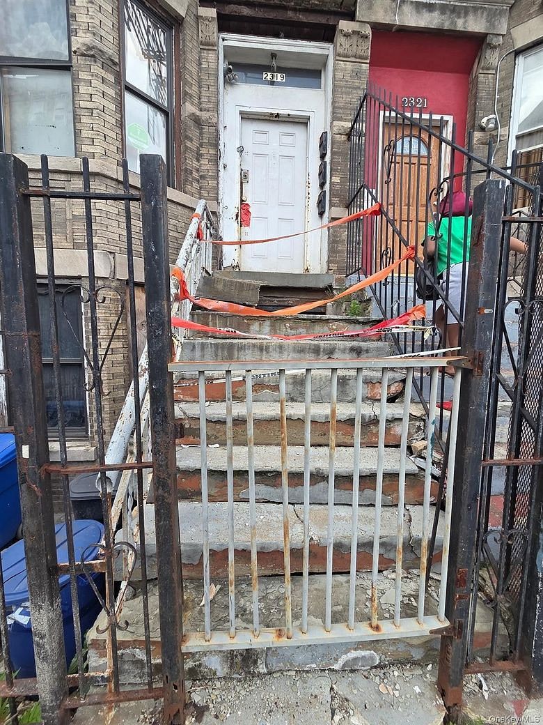 2319 Prospect Avenue