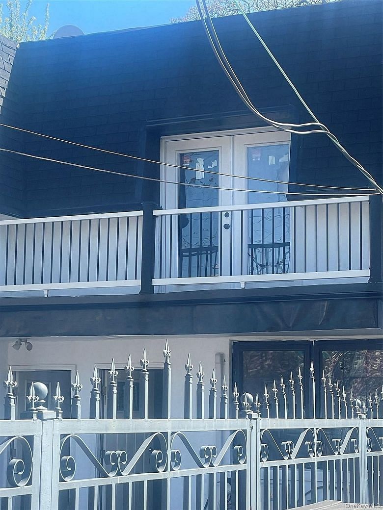 2323 Mott Avenue