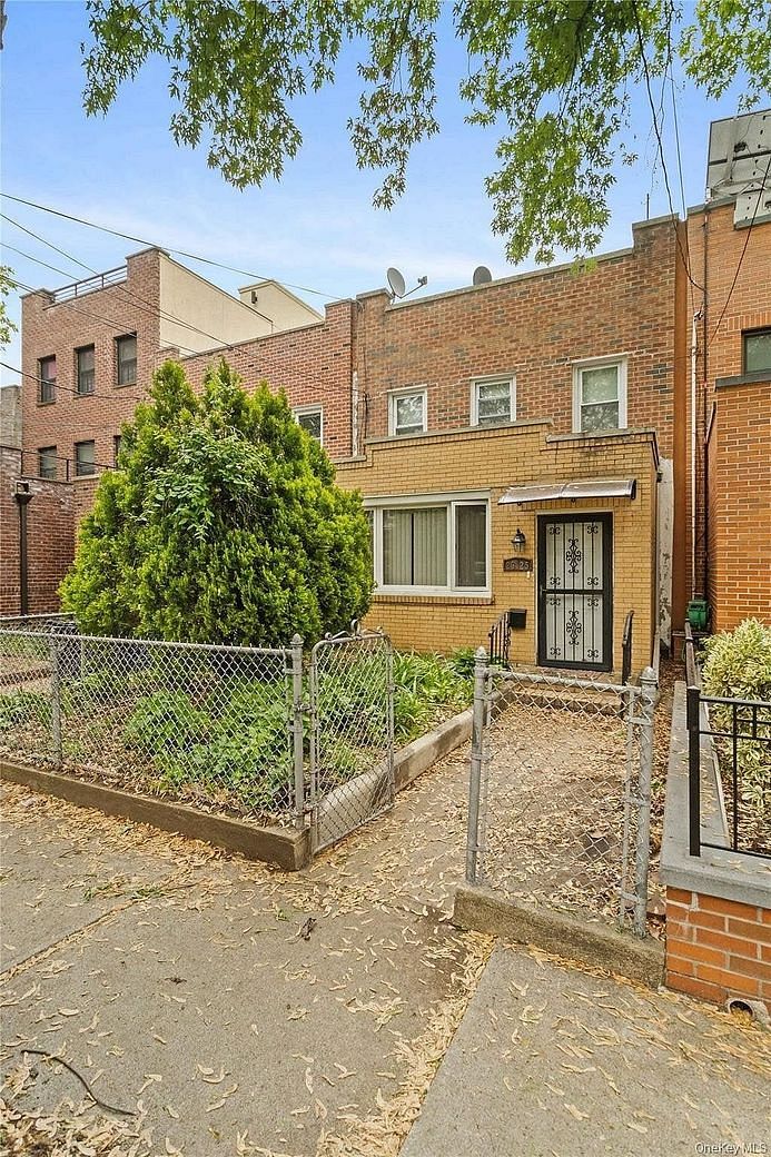 2325 24th Street