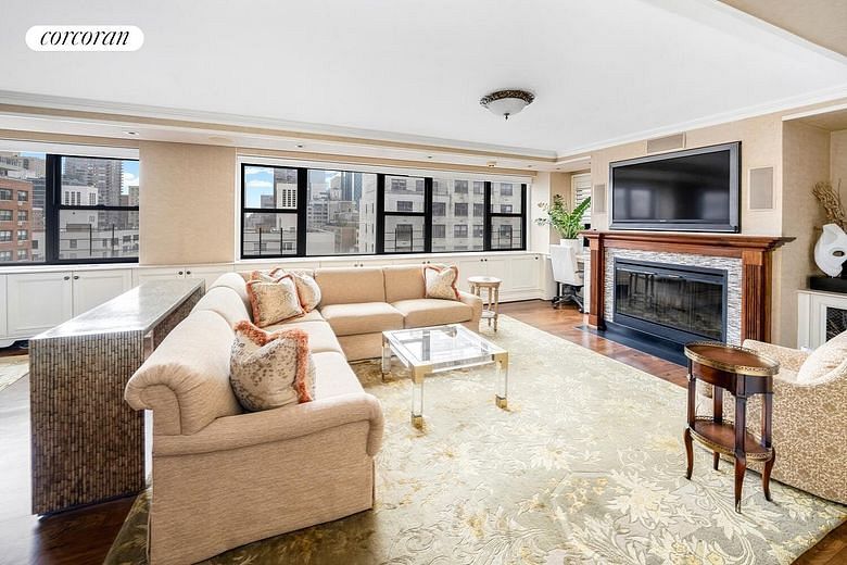 233 East 69th Street #14K