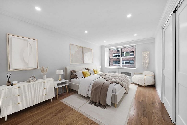 233 East 69th Street #3L