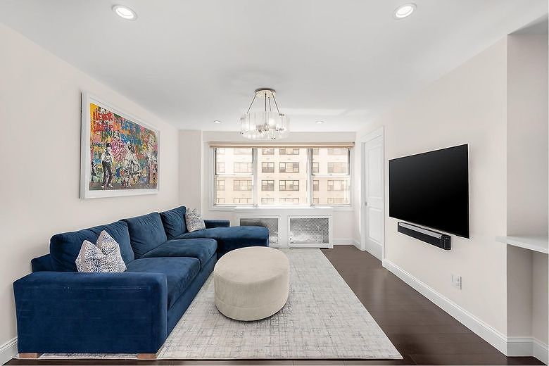 Image 1 of 12 for 233 East 69th Street #6I in Manhattan, New York, NY, 10021